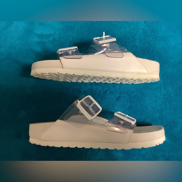 MANOLO BLAHNIK X BIRKENSTOCK
Arizona PVC white slides - Picture 7 of 14